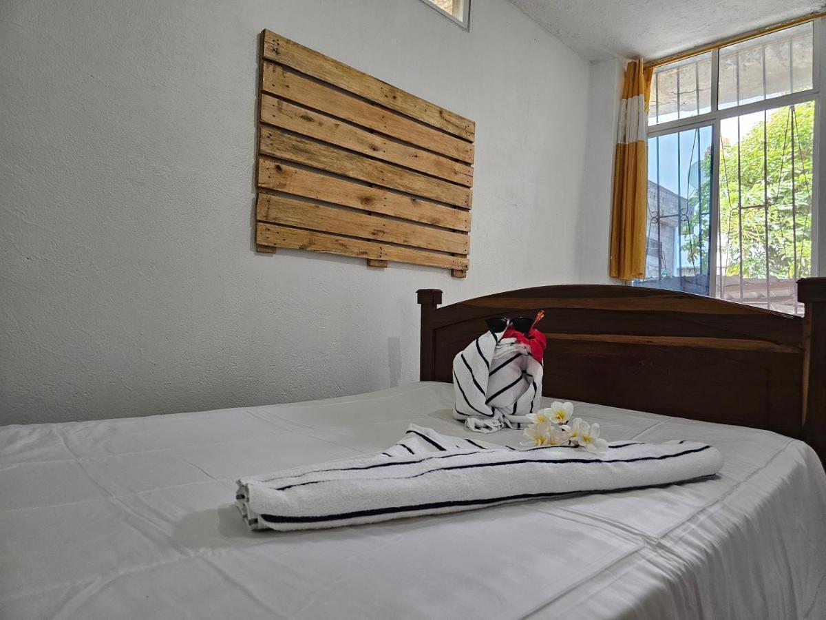 Lovely Inn San Cristóbal Extérieur photo