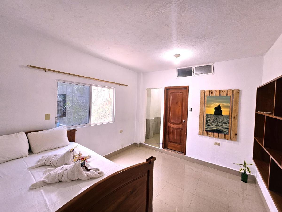 Lovely Inn San Cristóbal Extérieur photo